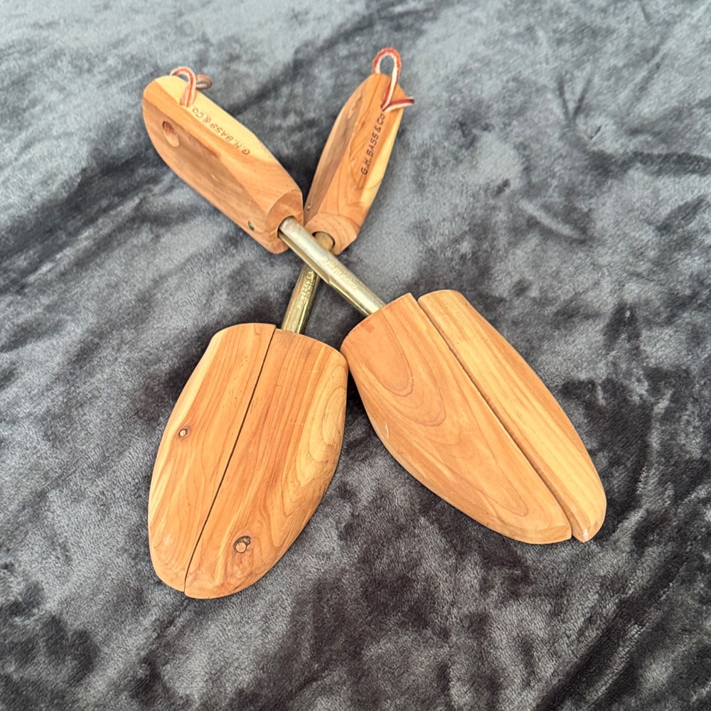 GH Bass Wooden Shoe Trees for Men